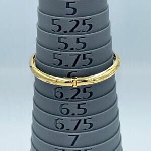 6 inch Goldtone Clasp Bangle